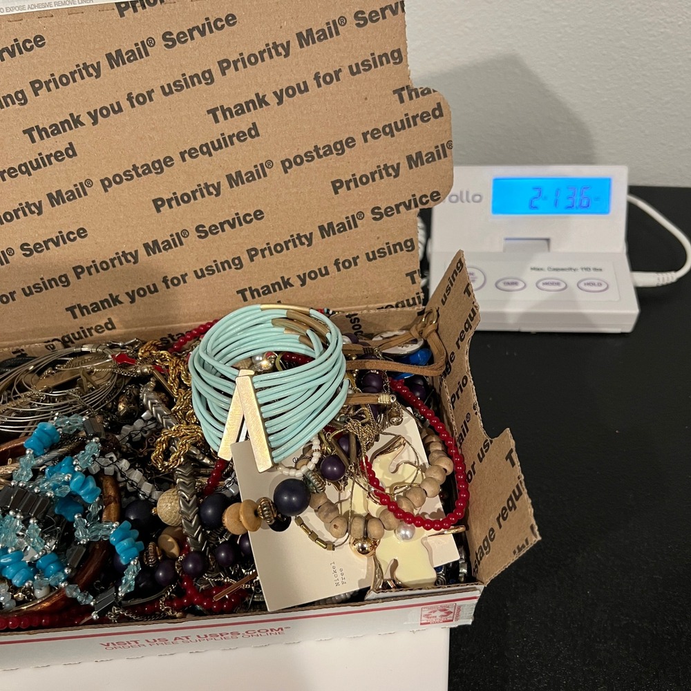 2.6 Lbs Craft Jewelry Lot Broken Repair Repurpose Wearable Harvest Resell - Picture 7 of 8